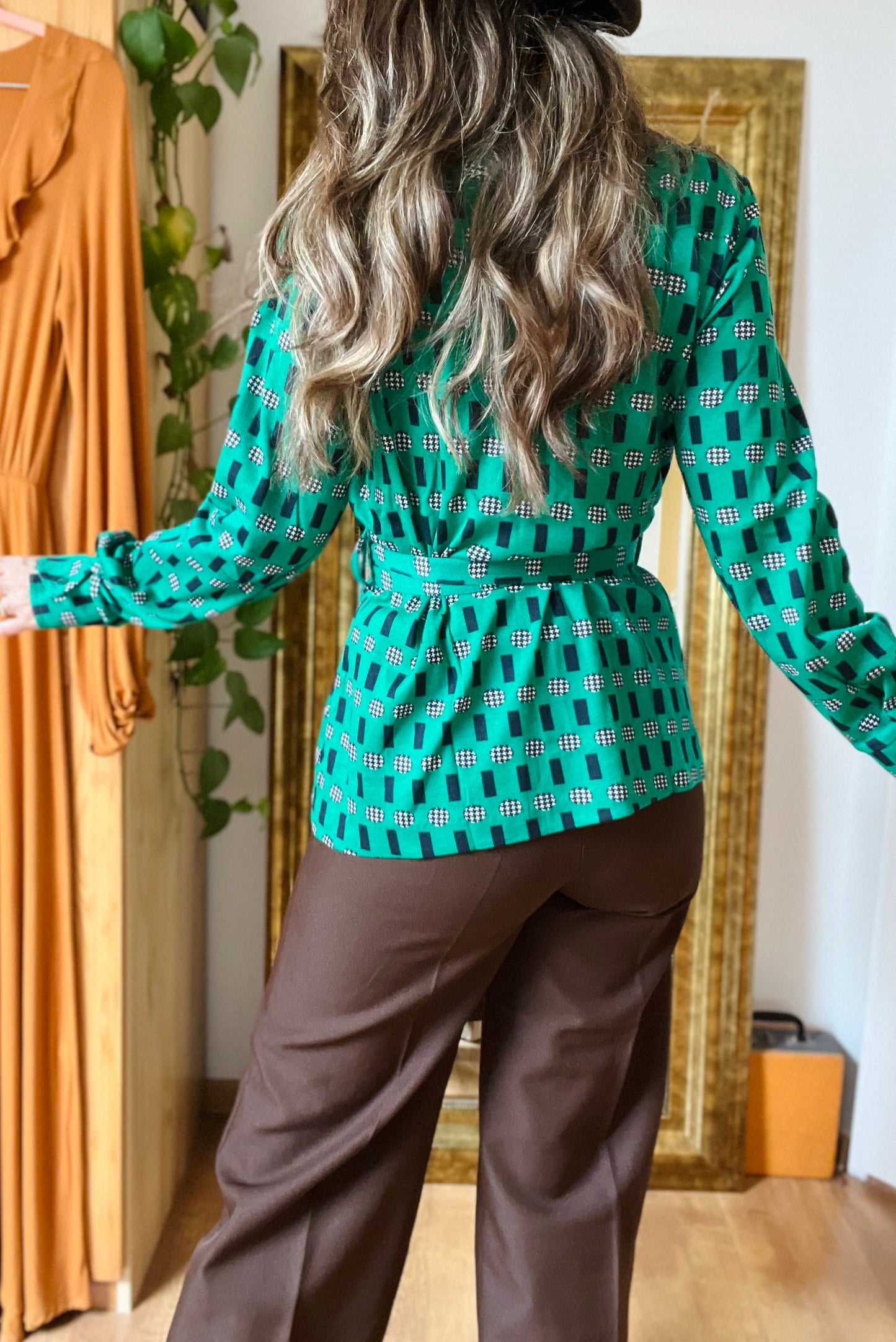 Green 70s blouse Geri