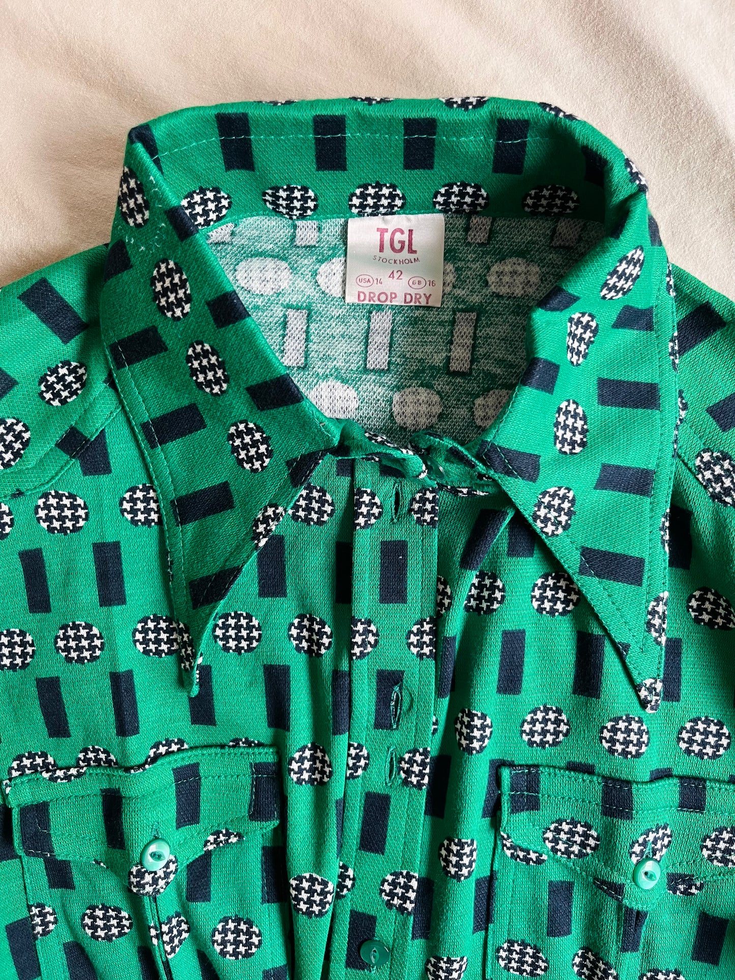 Green 70s blouse Geri