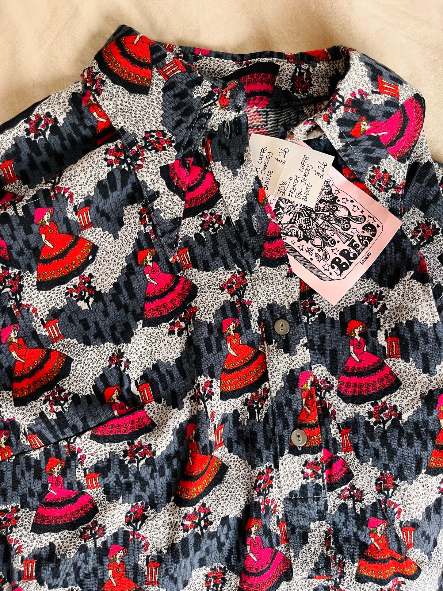 Cute vintage blouse Dancing Queen