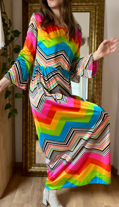 Seventies chevron rainbow dress
